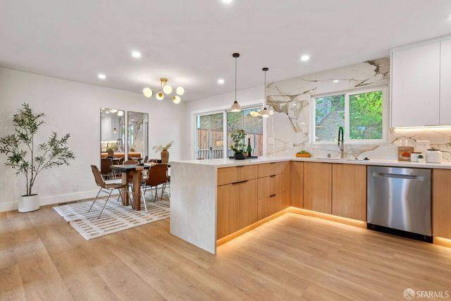 1287 Lerida Way, Pacifica, CA 94044