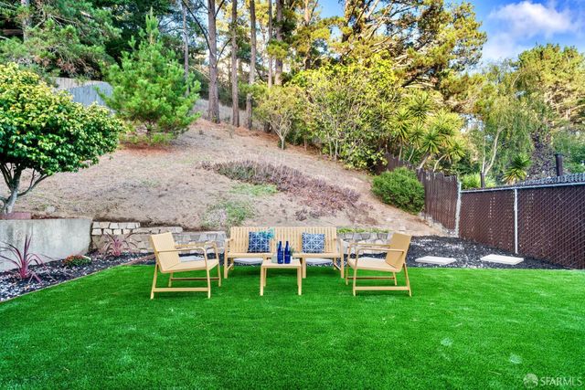 1287 Lerida Way, Pacifica, CA 94044