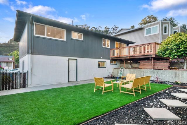 1287 Lerida Way, Pacifica, CA 94044