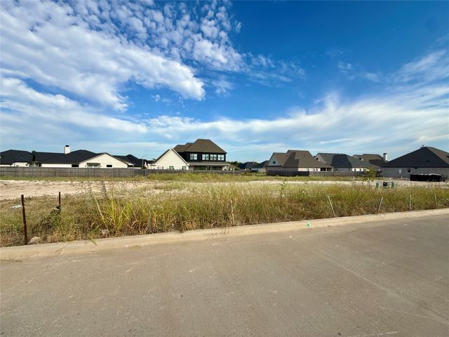 13007 Rainier Drive, Woodway, TX 76712