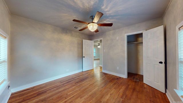 407 1ST ST, Schertz, TX 78154