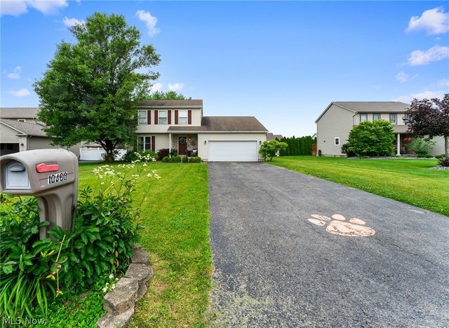 10460 Carrie Drive, New Middletown, OH 44442