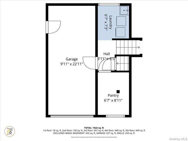 39 Garnet Lane, Plainview, NY 11803