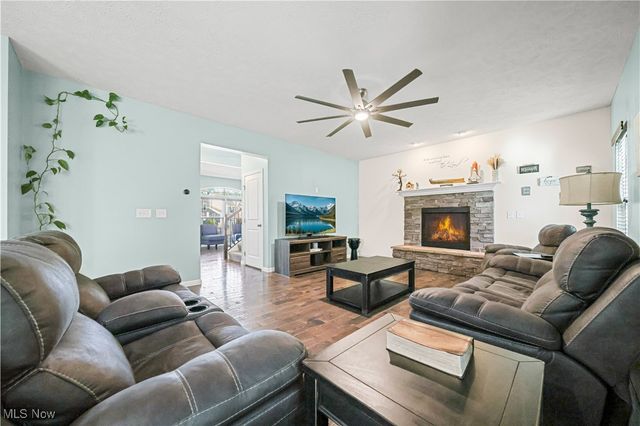 3137 Blackburn Lane, Brunswick, OH 44212