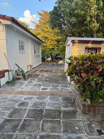 3600 SW 26th St 0, Miami, FL 33133