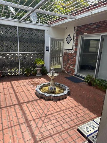 3600 SW 26th St 0, Miami, FL 33133