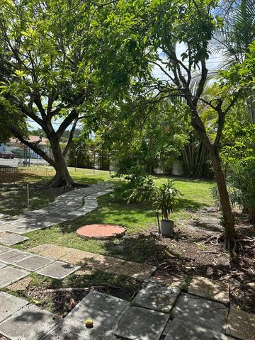 3600 SW 26th St 0, Miami, FL 33133