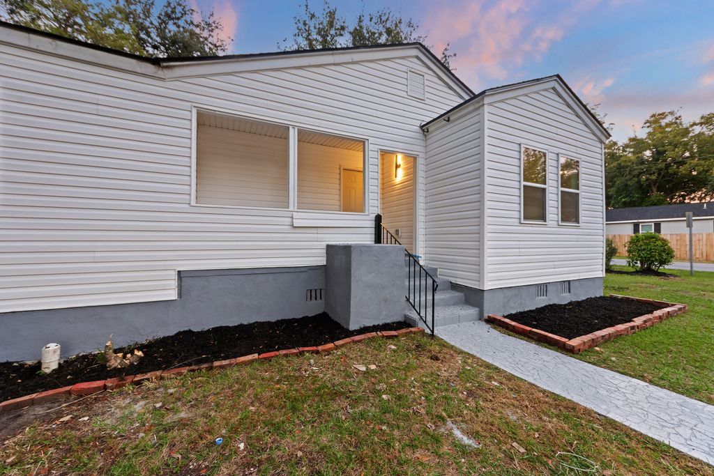 2682 Ranger Drive, North Charleston, SC 29405