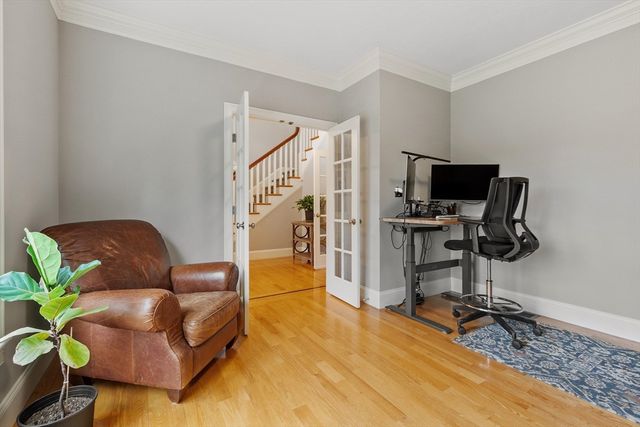 15 Hubbard Ln, Bolton, MA 01740