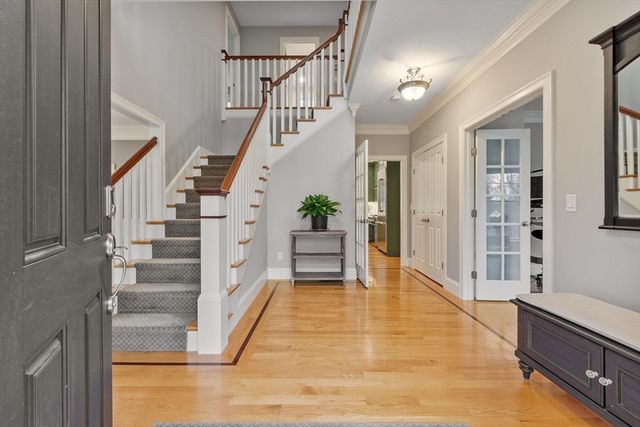 15 Hubbard Ln, Bolton, MA 01740
