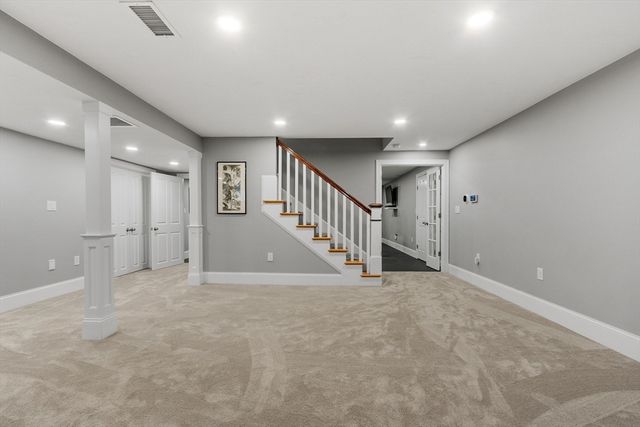 15 Hubbard Ln, Bolton, MA 01740