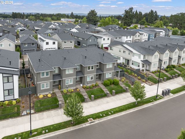 8051 Se VERMONT St, Hillsboro, OR 97123