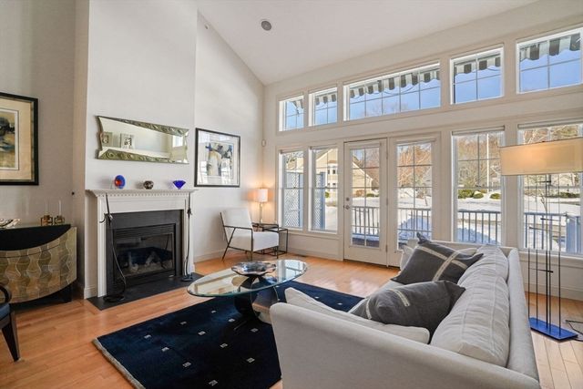 6 Maple Ln 6, Marshfield, MA 02050