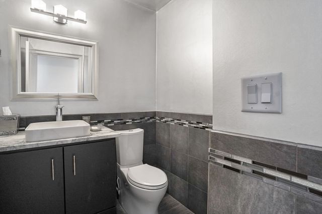 6 Maple Ln 6, Marshfield, MA 02050