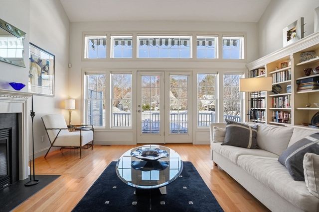 6 Maple Ln 6, Marshfield, MA 02050