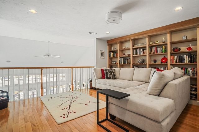 6 Maple Ln 6, Marshfield, MA 02050