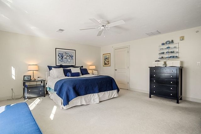 6 Maple Ln 6, Marshfield, MA 02050