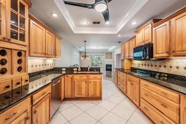 10133 COLLAR DRIVE, San Antonio, FL 33576