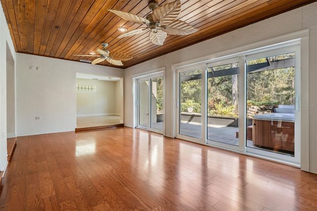 10133 COLLAR DRIVE, San Antonio, FL 33576