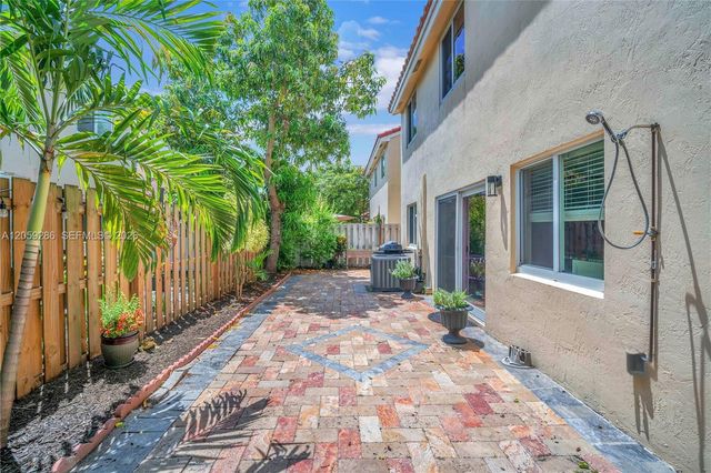 6040 NW 44th Lane, Coconut Creek, FL 33073