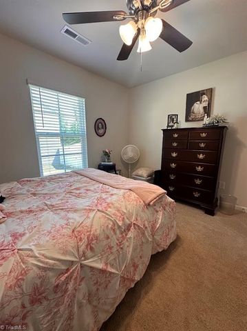 146 Preston Oaks Drive, King, NC 27021