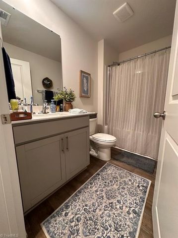 146 Preston Oaks Drive, King, NC 27021