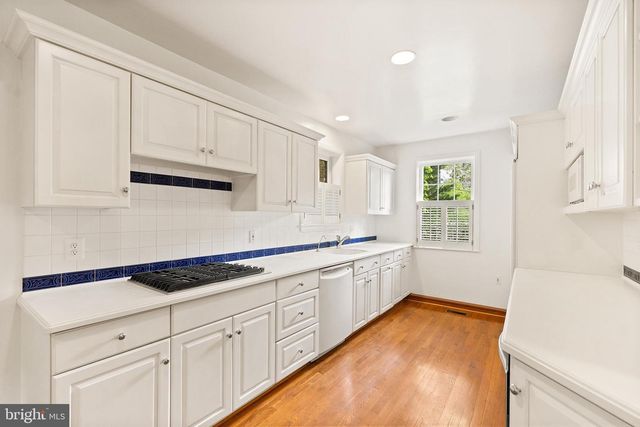4530 DEXTER ST NW, Washington, DC 20007