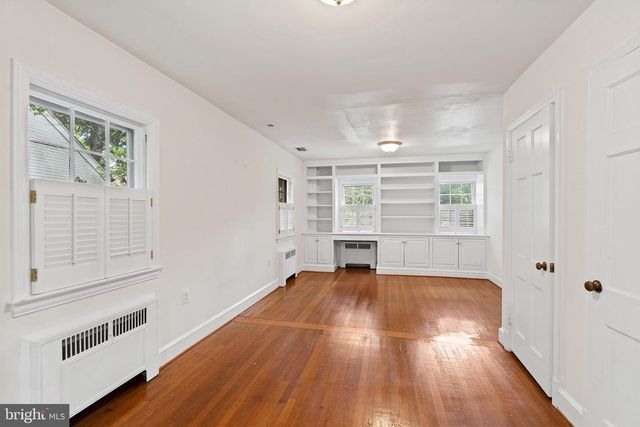 4530 DEXTER ST NW, Washington, DC 20007