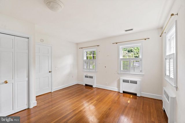 4530 DEXTER ST NW, Washington, DC 20007