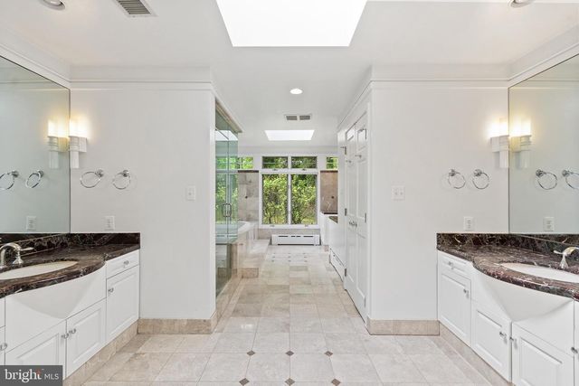 4530 DEXTER ST NW, Washington, DC 20007