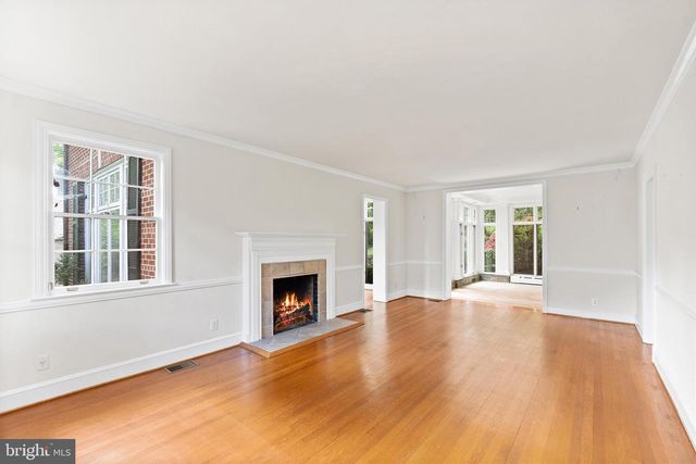 4530 DEXTER ST NW, Washington, DC 20007