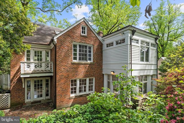 4530 DEXTER ST NW, Washington, DC 20007