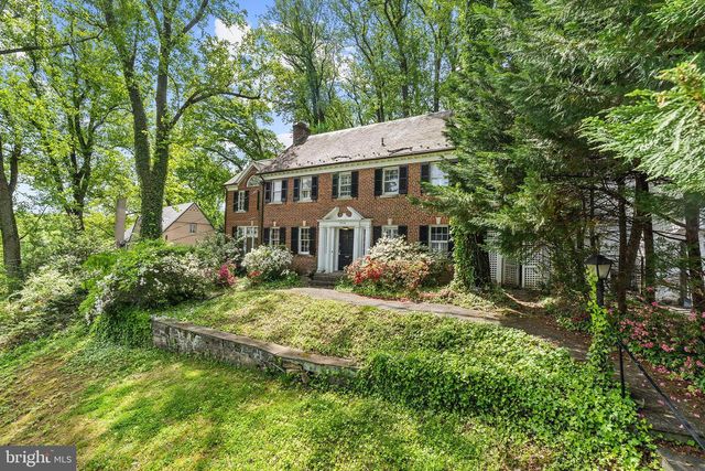 4530 DEXTER ST NW, Washington, DC 20007
