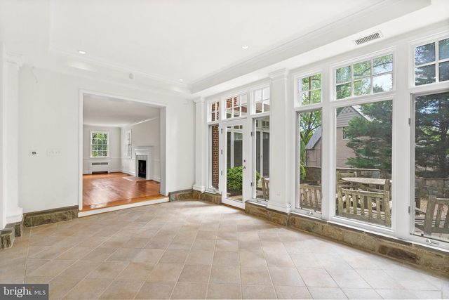4530 DEXTER ST NW, Washington, DC 20007