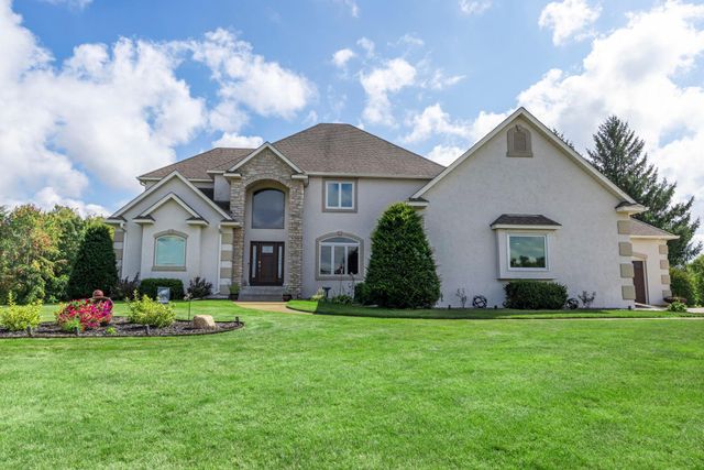 2122 141st Lane NE, Ham Lake, MN 55304