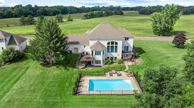2122 141st Lane NE, Ham Lake, MN 55304
