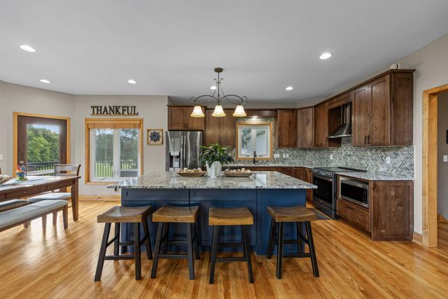 2122 141st Lane NE, Ham Lake, MN 55304