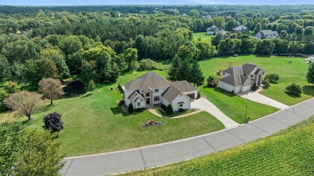 2122 141st Lane NE, Ham Lake, MN 55304