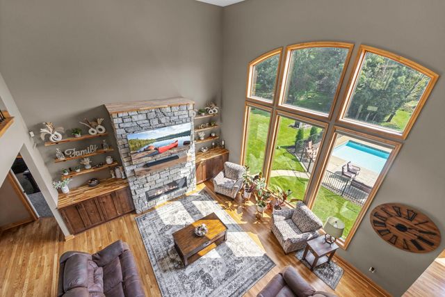 2122 141st Lane NE, Ham Lake, MN 55304
