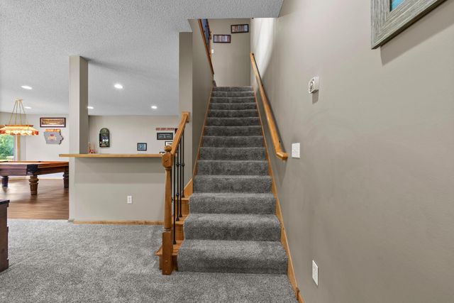 2122 141st Lane NE, Ham Lake, MN 55304