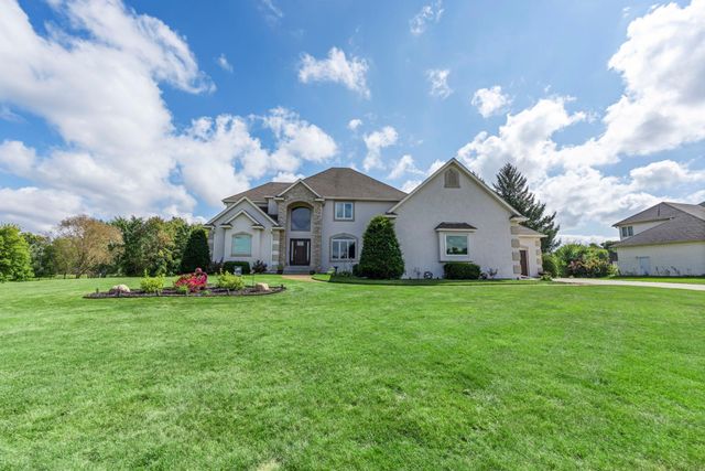 2122 141st Lane NE, Ham Lake, MN 55304