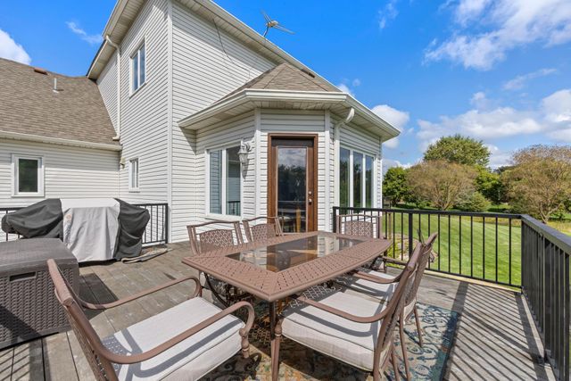 2122 141st Lane NE, Ham Lake, MN 55304