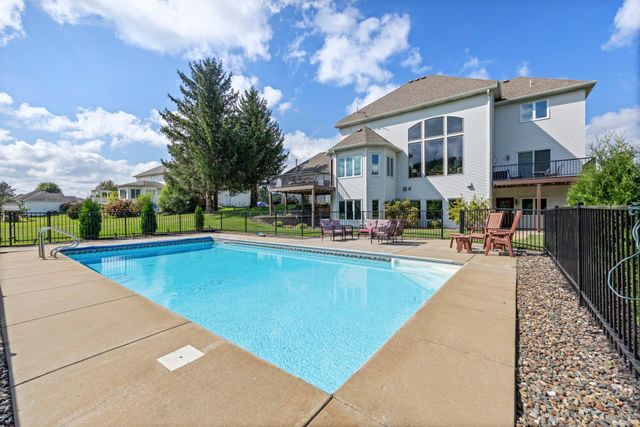 2122 141st Lane NE, Ham Lake, MN 55304