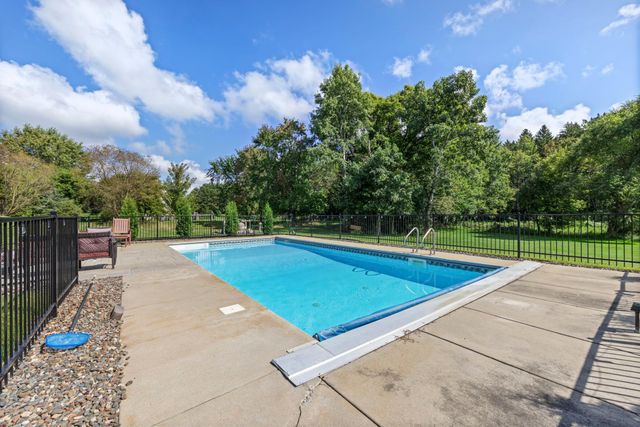 2122 141st Lane NE, Ham Lake, MN 55304