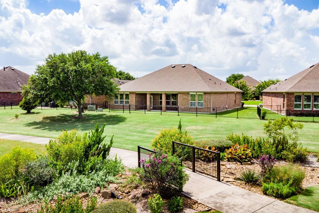 719 Mission Olive Cove, Richmond, TX 77469