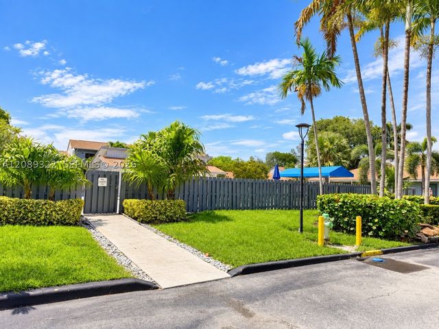 1541 N 14th Ter 1541, Hollywood, FL 33020
