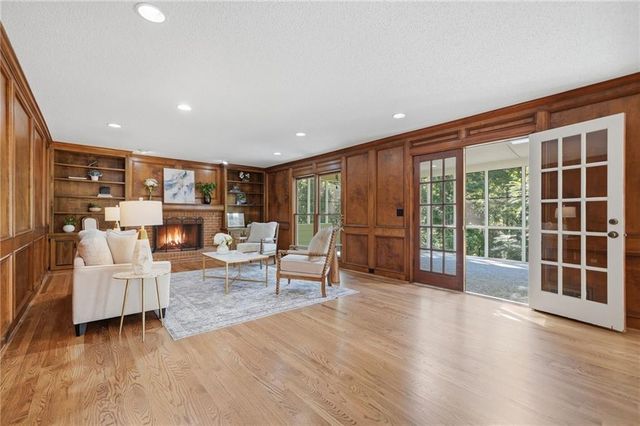 5055 Roxburgh Drive, Roswell, GA 30076