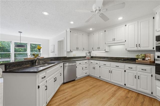 5055 Roxburgh Drive, Roswell, GA 30076