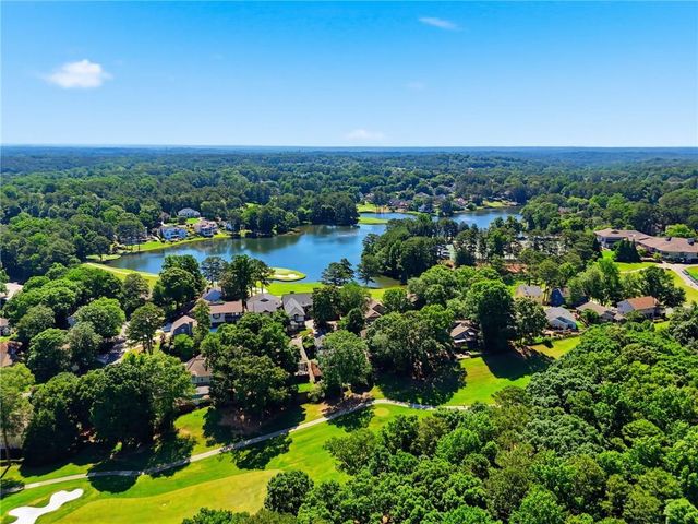 5055 Roxburgh Drive, Roswell, GA 30076