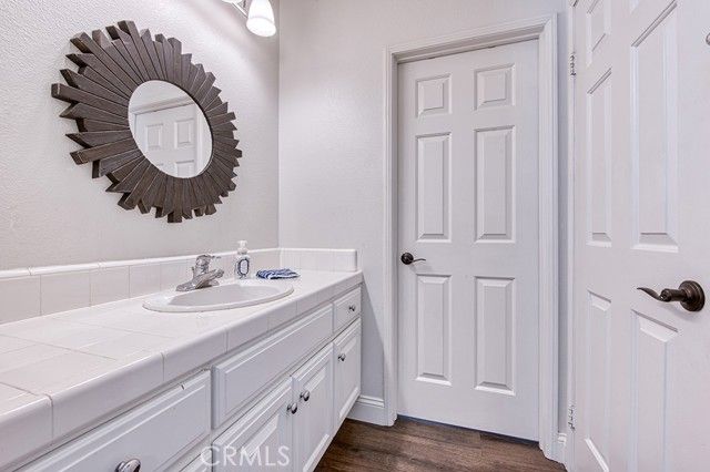 16 Lyra Way, Laguna Hills, CA 92679